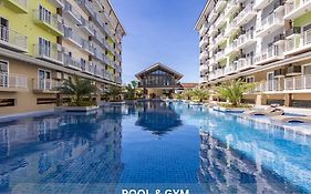 Amani 729, 3 Minutes To Airport,With Gym & Pool,100Mbps Wifi,Free Netflix